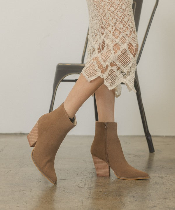 Elegant Solid Sonia - Western Ankle Boots