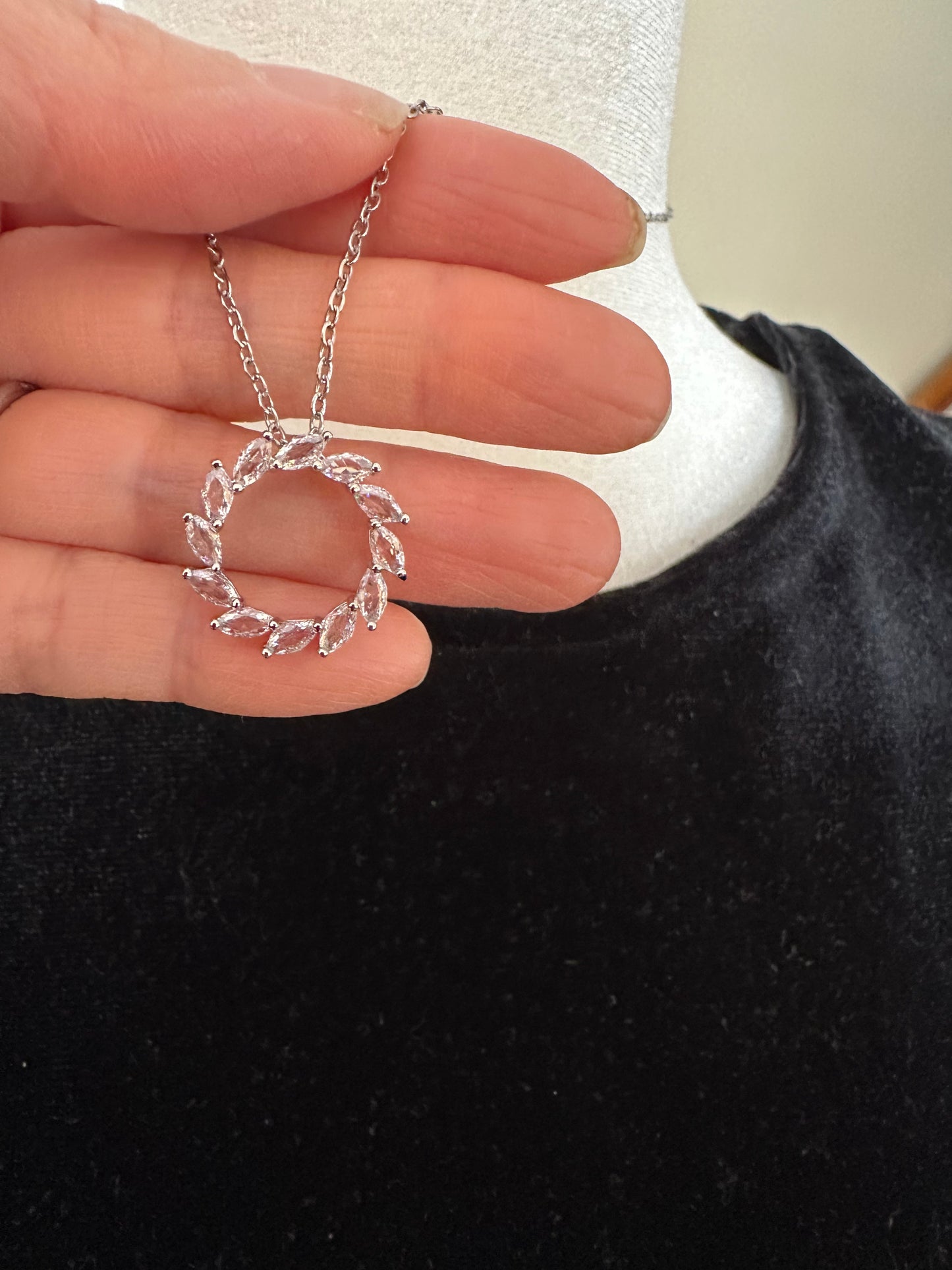 Luxury Byzantine Empire Circle Necklace with Cubic Zirconia Simple Stylish Chain