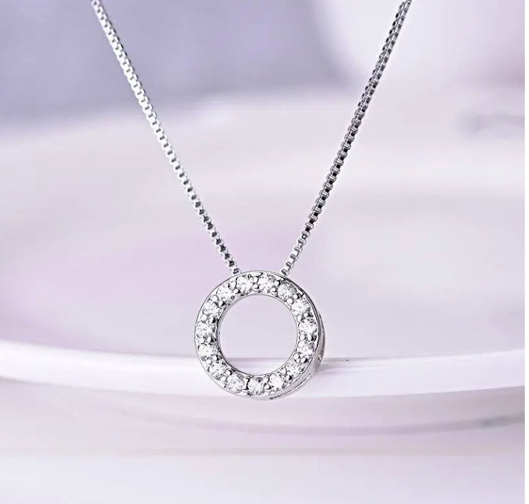 Luxury Byzantine Empire Circle Necklace with Cubic Zirconia Simple Stylish Chain