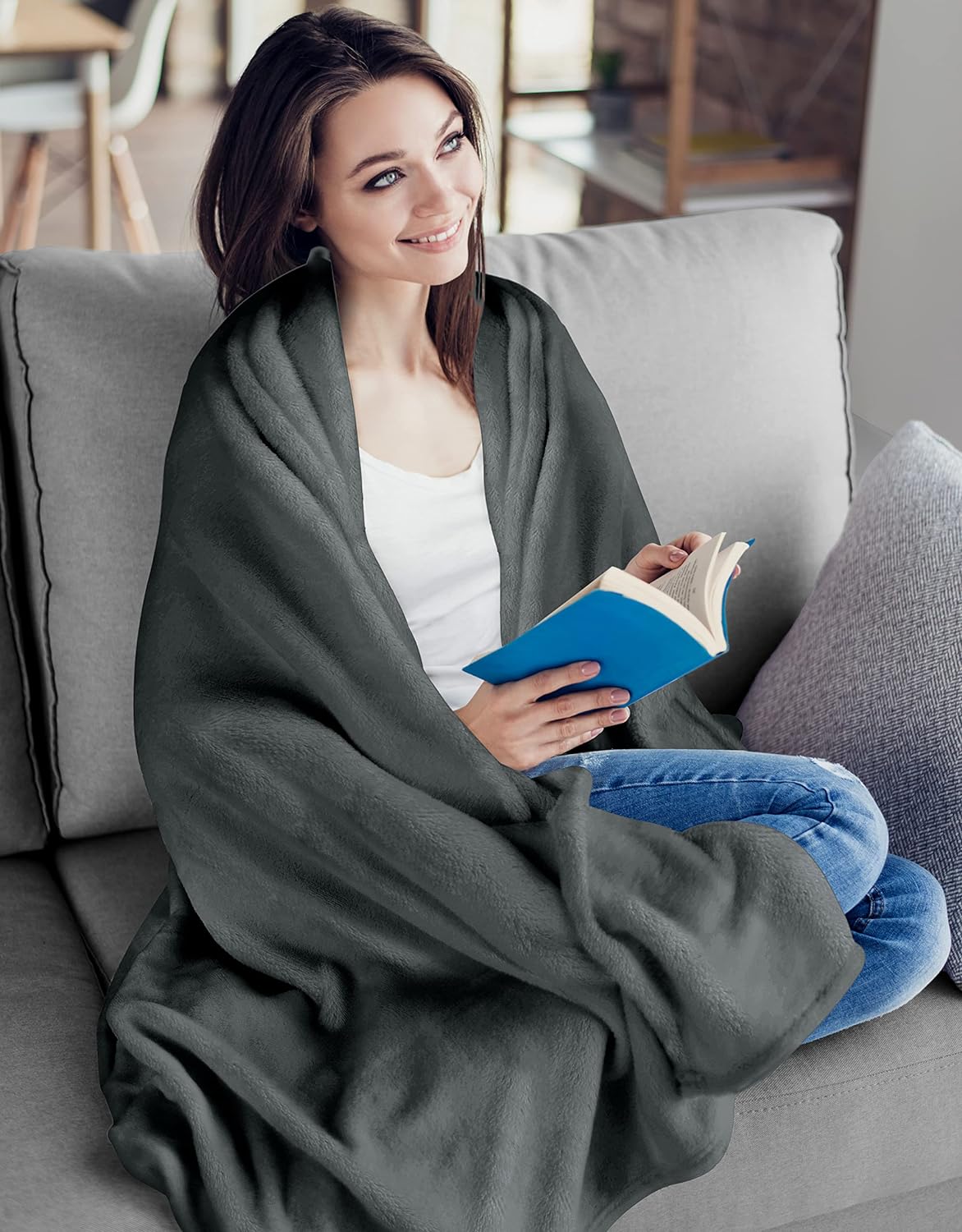 Very Soft Fleece Blanket Queen Size Luxury Bed Blanket Anti-Static Fuzzy Soft Blanket Microfiber (90X90 Inches)
