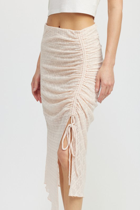 Fitted RUCHED LACE SKIT WITH HIGH SLIT