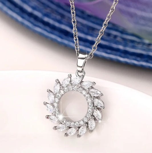 Luxury Byzantine Empire Circle Necklace with Cubic Zirconia Simple Stylish Chain