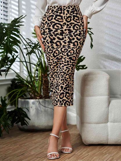 Chic and Luxury Leopard Bodyline Midi Skirt