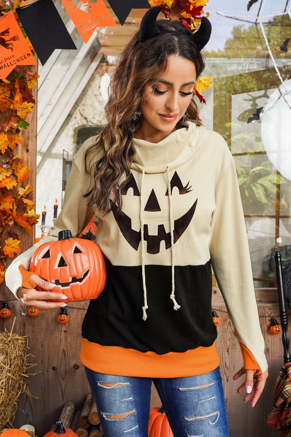 Long Sleeve Jack-O'-Lantern Graphic Cream Beige and Orange Color Match  Sweatshirt