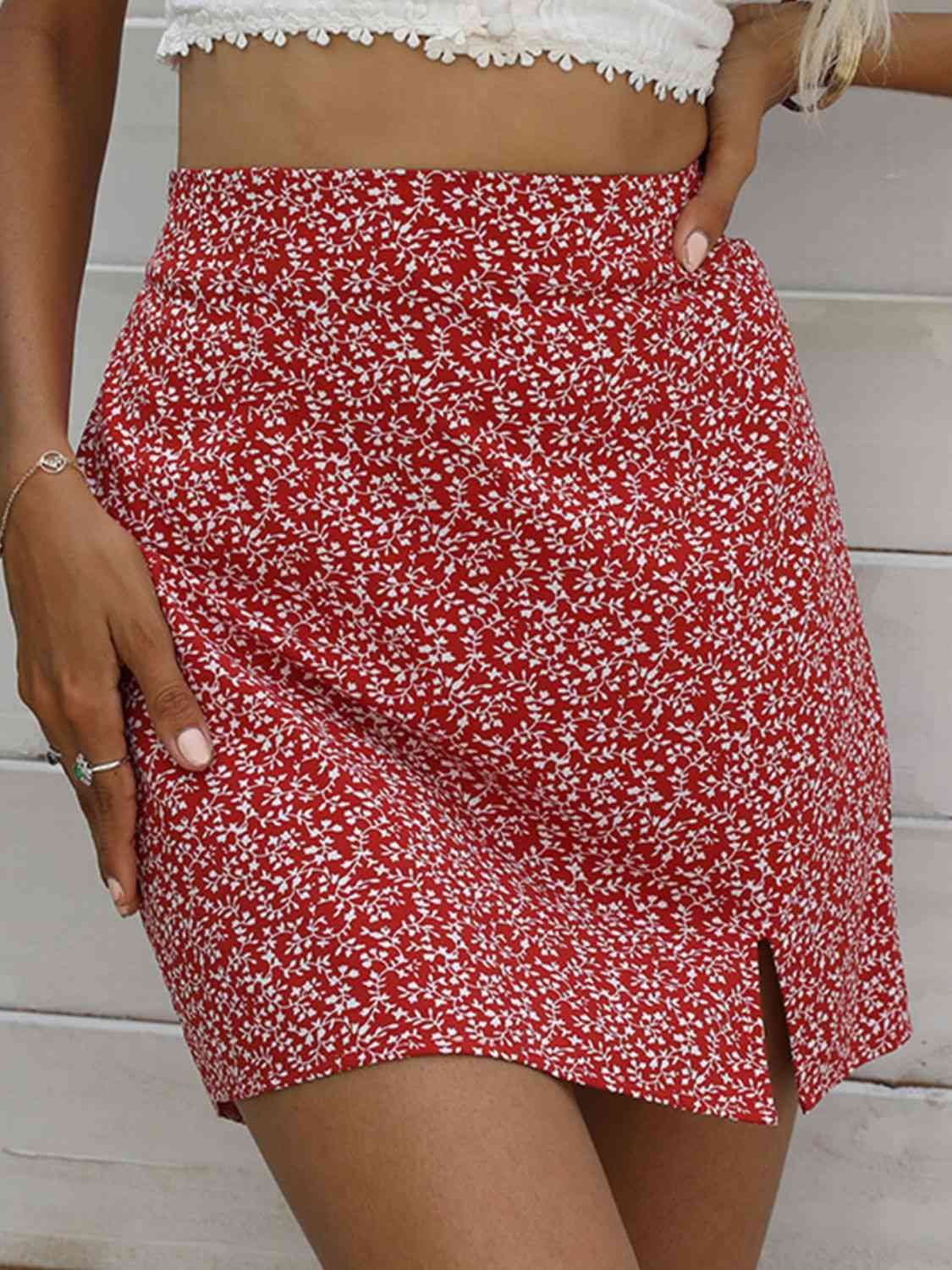 Ditsy Calm light Floral Slit Mini Skirt