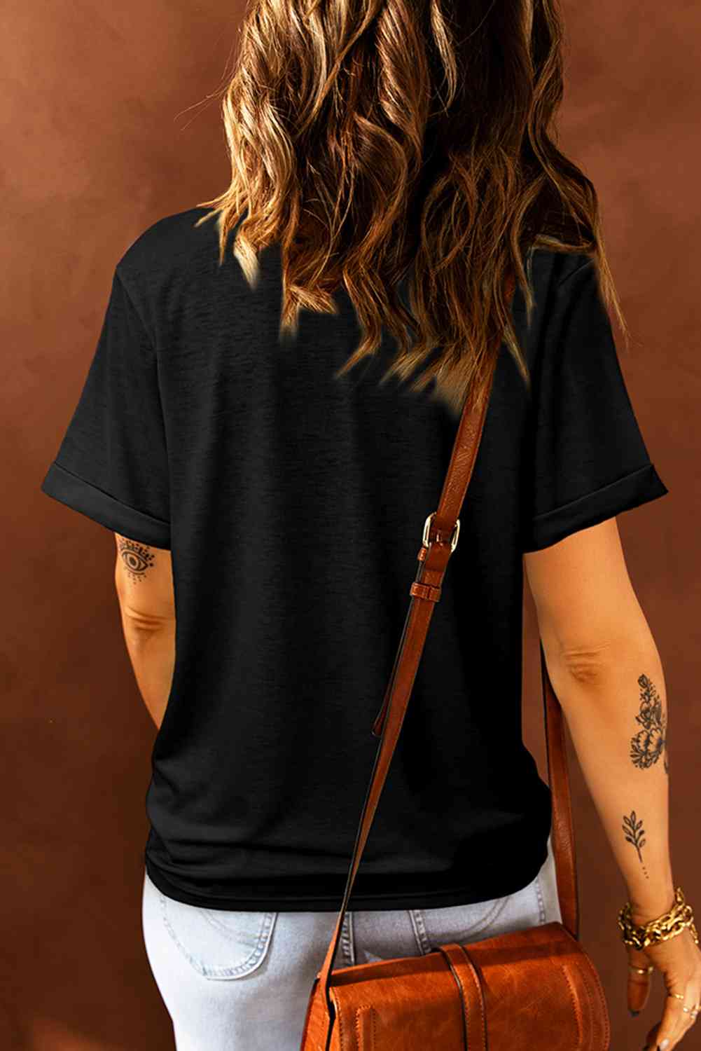 Round Black Neck Short Sleeve HAPPY HALLOWEEN Graphic T-Shirt