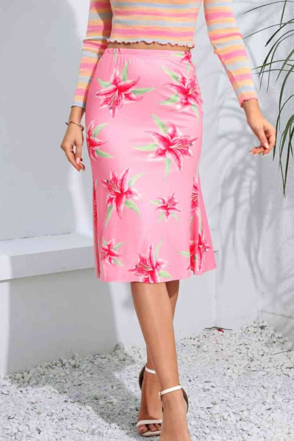 Lovely Pink and RedFloral Print Knee Length Skirt