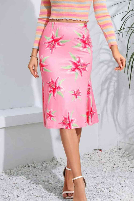 Lovely Pink and RedFloral Print Knee Length Skirt